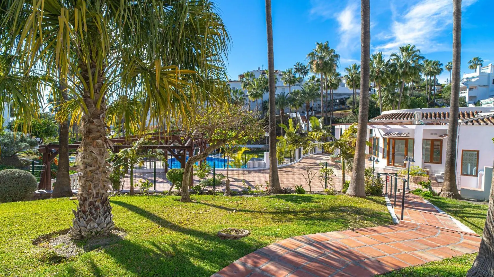 Oasis De Capistrano Rabat 28 By Casasol Apartment Nerja